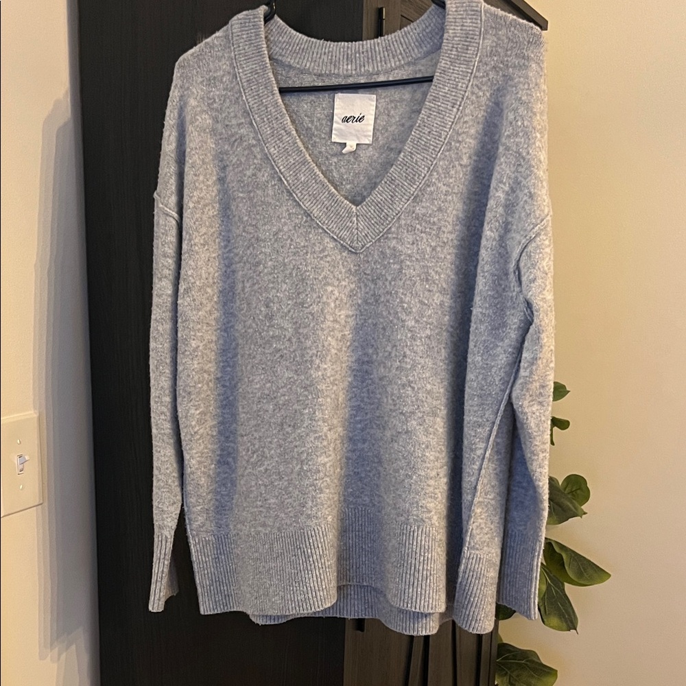 Aerie Gray V-Neck Sweater